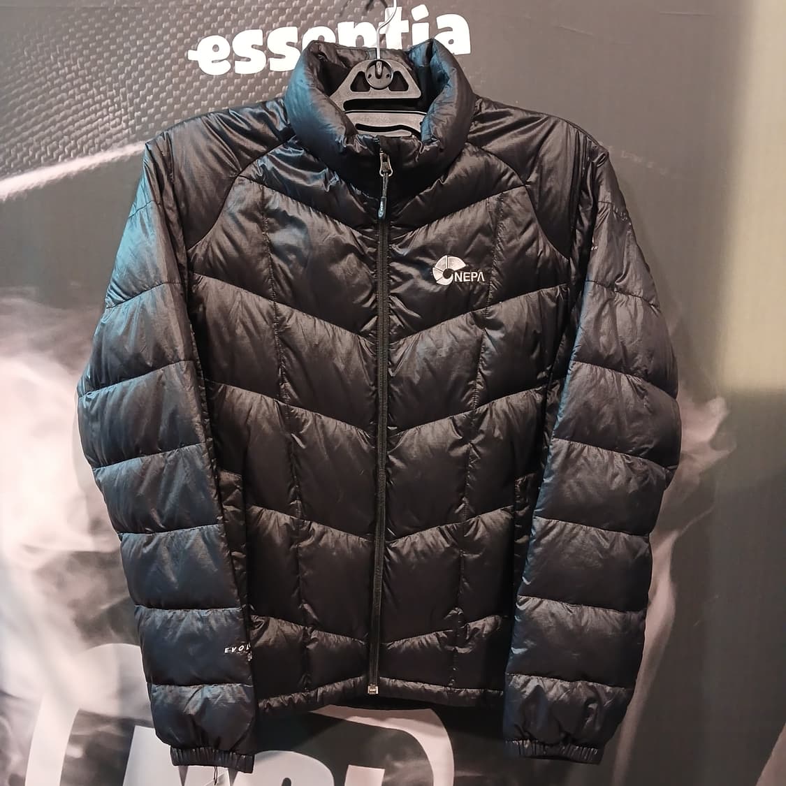 네파 경량패딩 상품이미지1