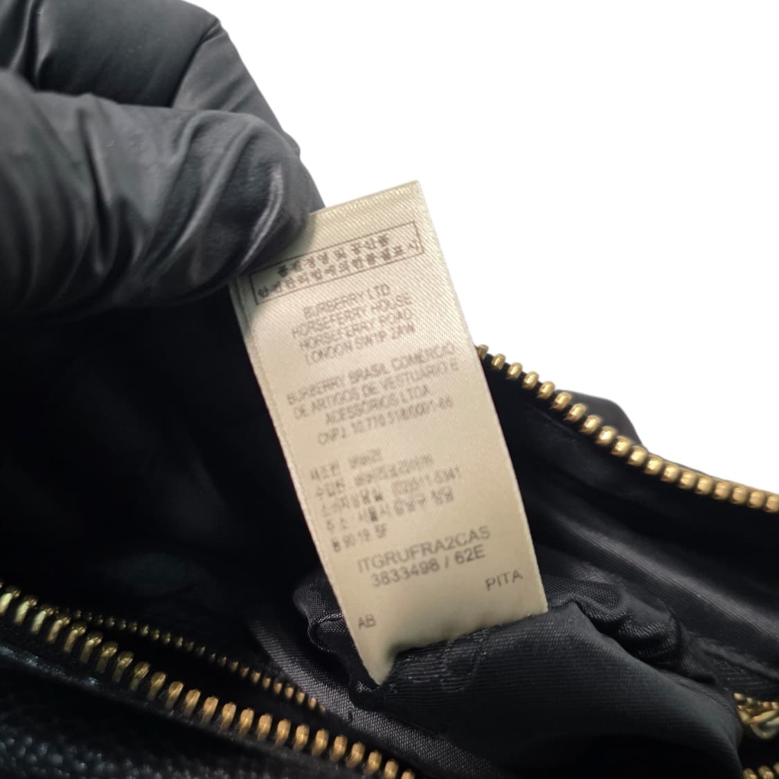 Burberry 버버리 레더 2way 토트 숄더백 블랙 (클래식) 상품이미지6