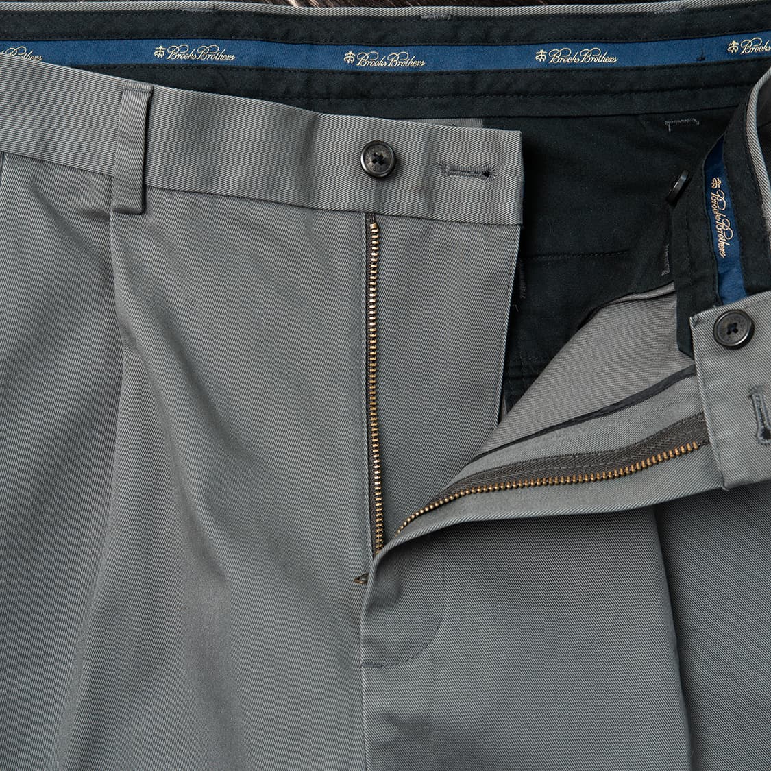 [34] 브룩스브라더스 코튼 트윌 투턱 치노팬츠 그레이 미사용 신품  상품이미지2