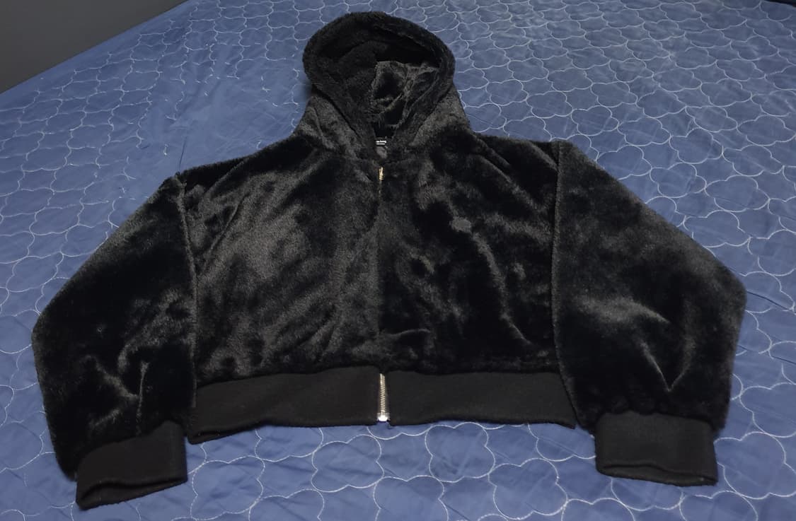 MISS HONG 크롭 밍크퍼 짚업후드티 블랙 (M) 상품이미지1