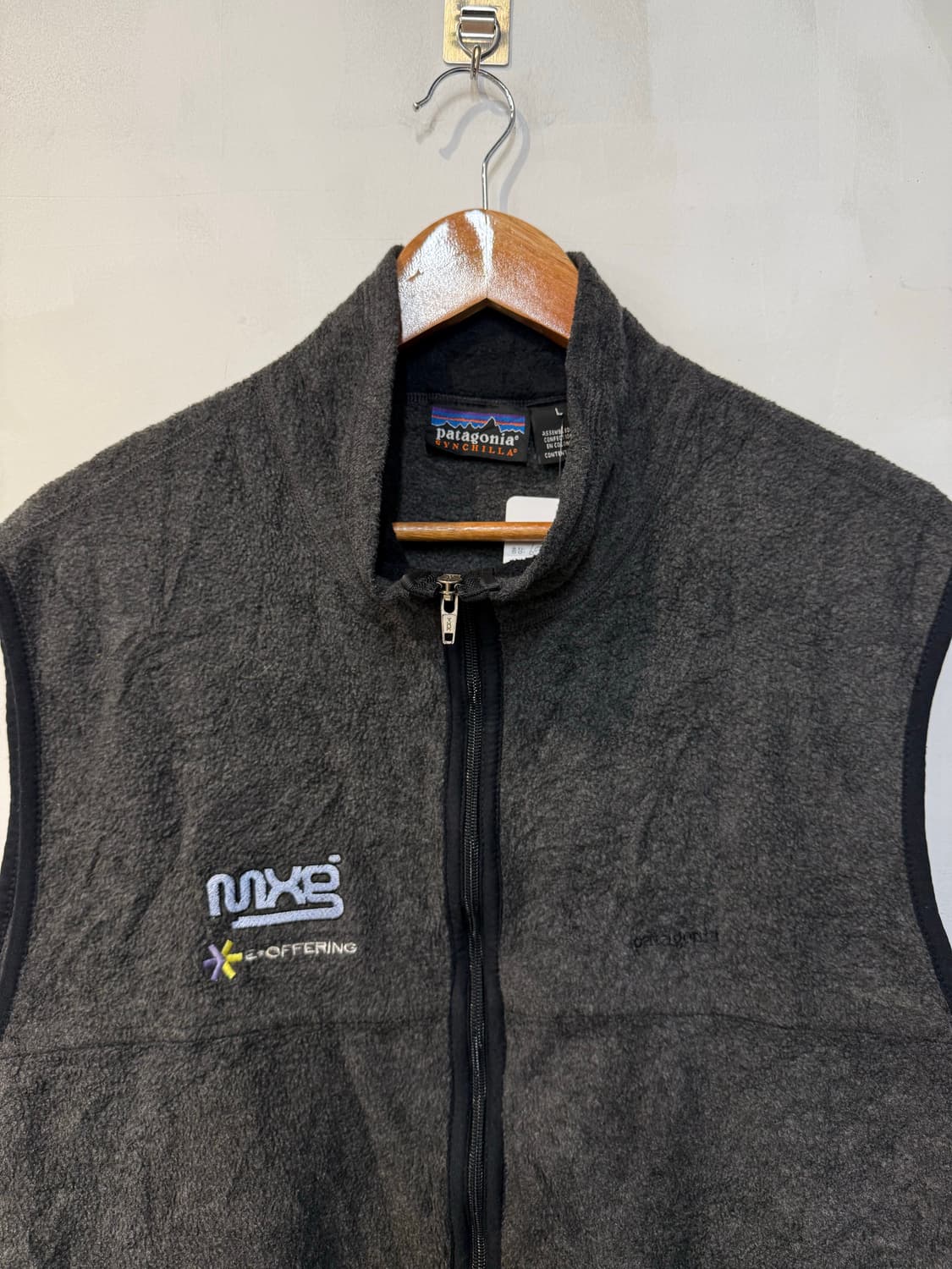 파타고니아 신칠라 블랙 플리스 조끼 상품이미지2