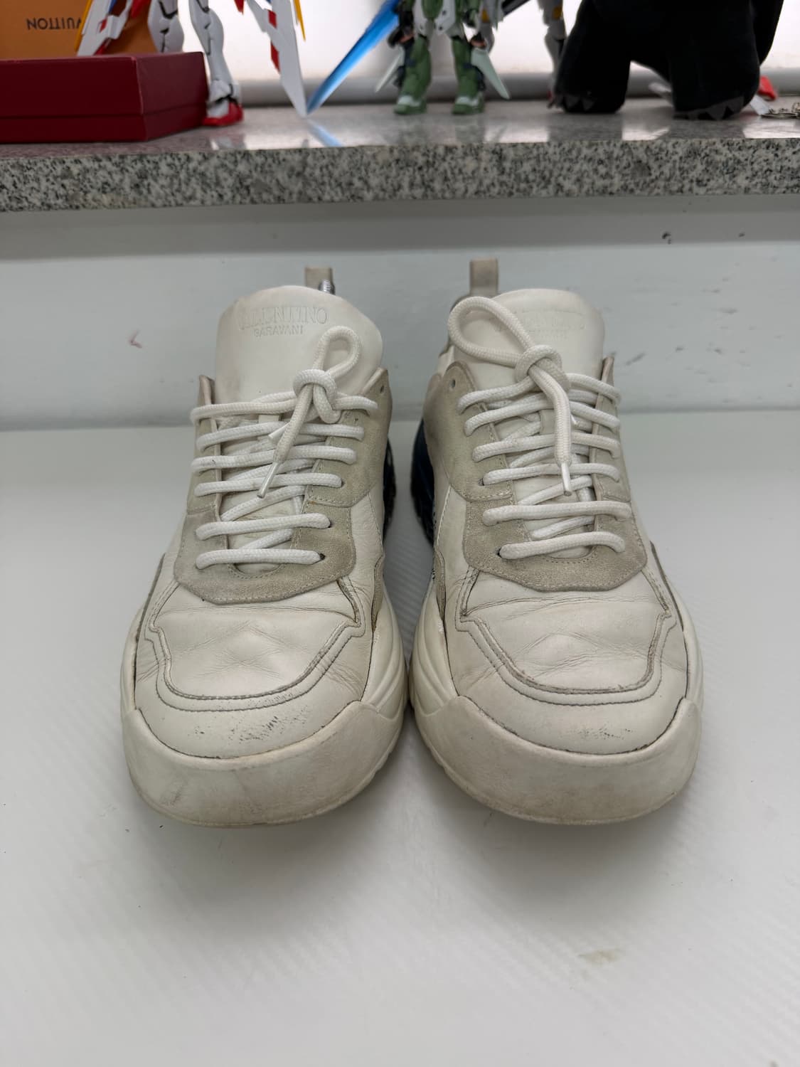 정품) 발렌티노 스프레이 그라데이션 검보이 스니커즈 42.5 상품이미지1