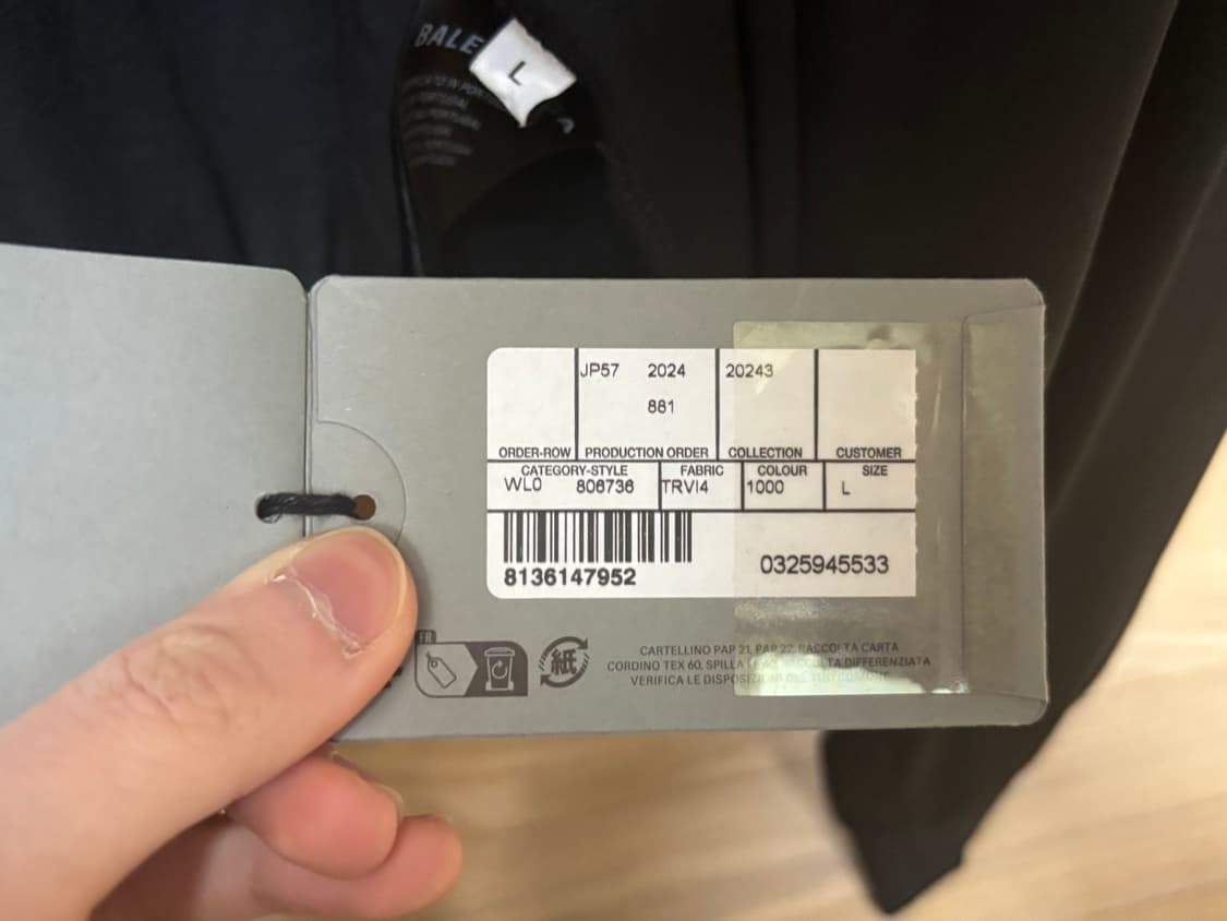 발렌시아가 가드로브 후드집업 상품이미지8