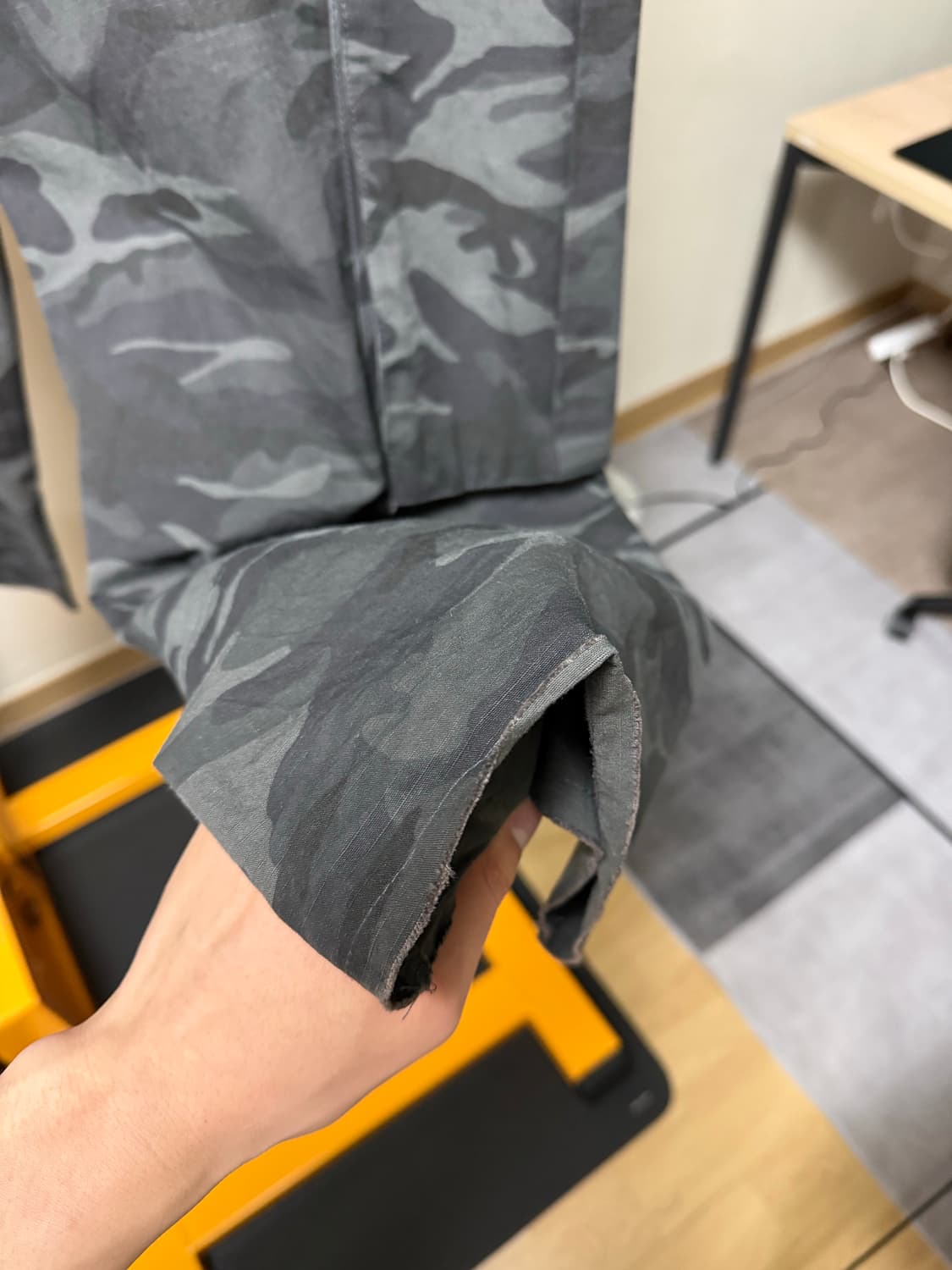 언더마이카 무.53 플레이 빅 카고 립 카모 팬츠 그레이 상품이미지9