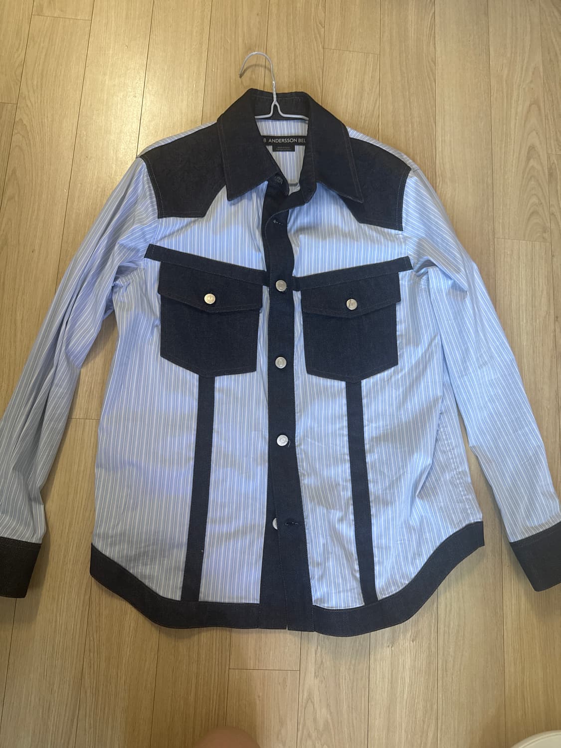 앤더슨벨 스트라이프 데님셔츠 상품이미지1