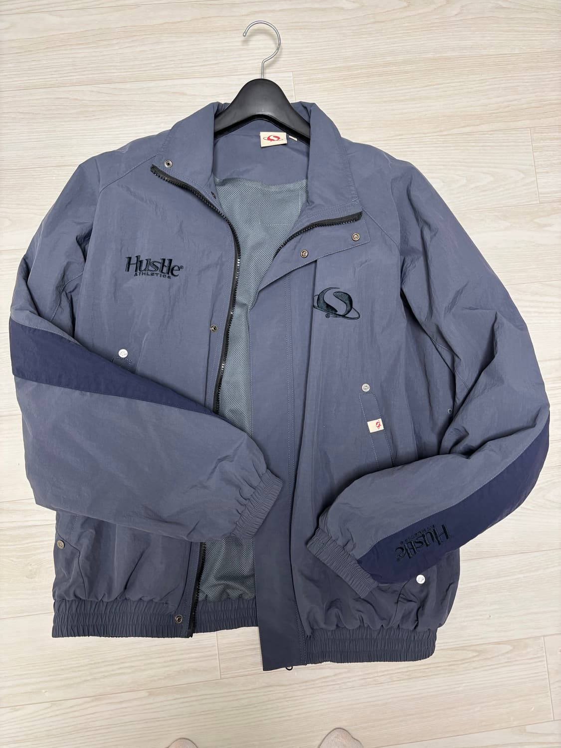 트루릴리젼 HUSTLE SPORT JACKET D.GREY/NAVY 상품이미지2