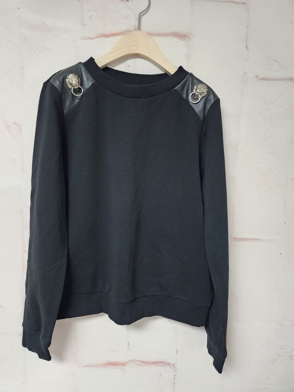 베르사체 블랙 맨투맨 티셔츠 상품이미지2