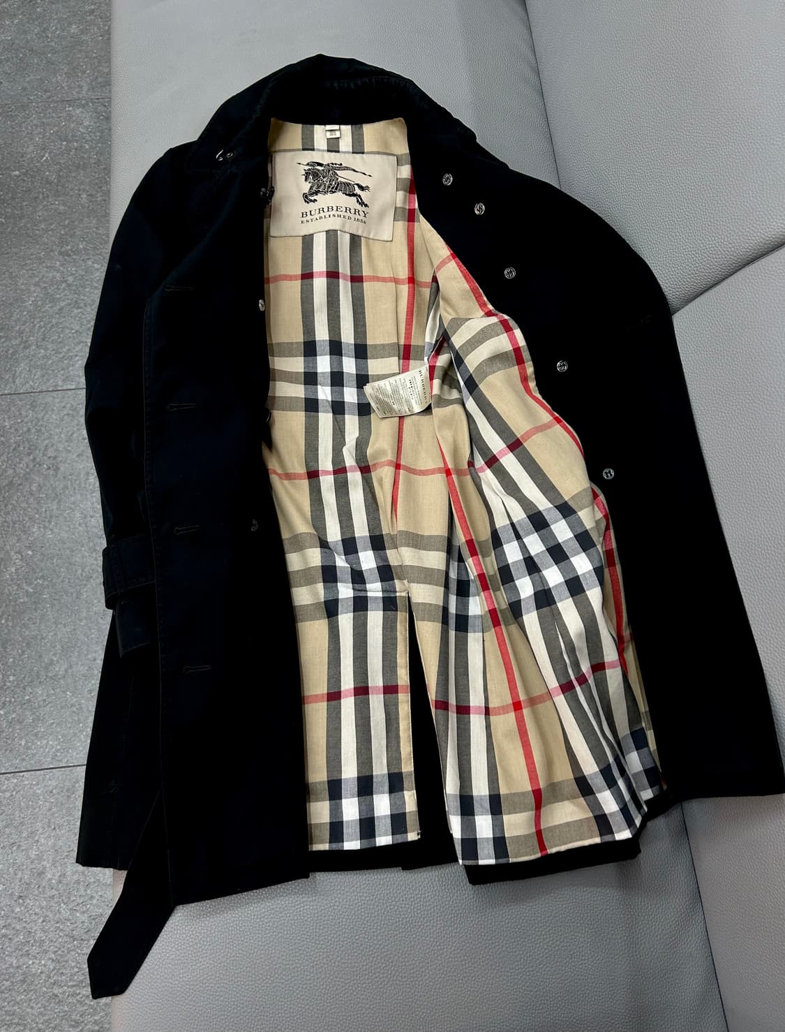 버버리 여성 블랙 트렌치코트(UK6/44~55) 상품이미지6