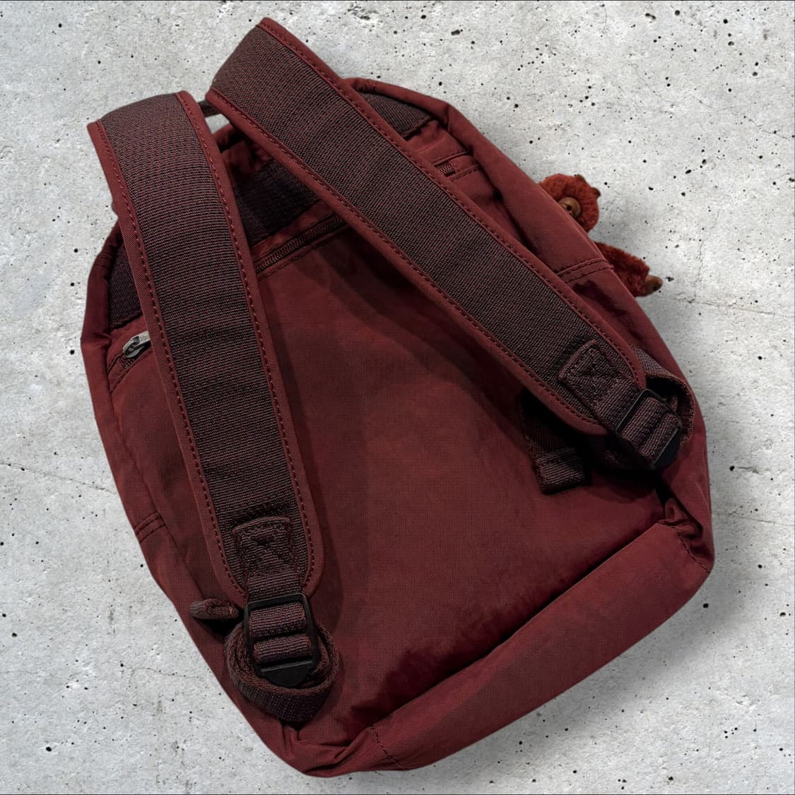 키플링 백팩 버건디 + 키링 포함 상품이미지2