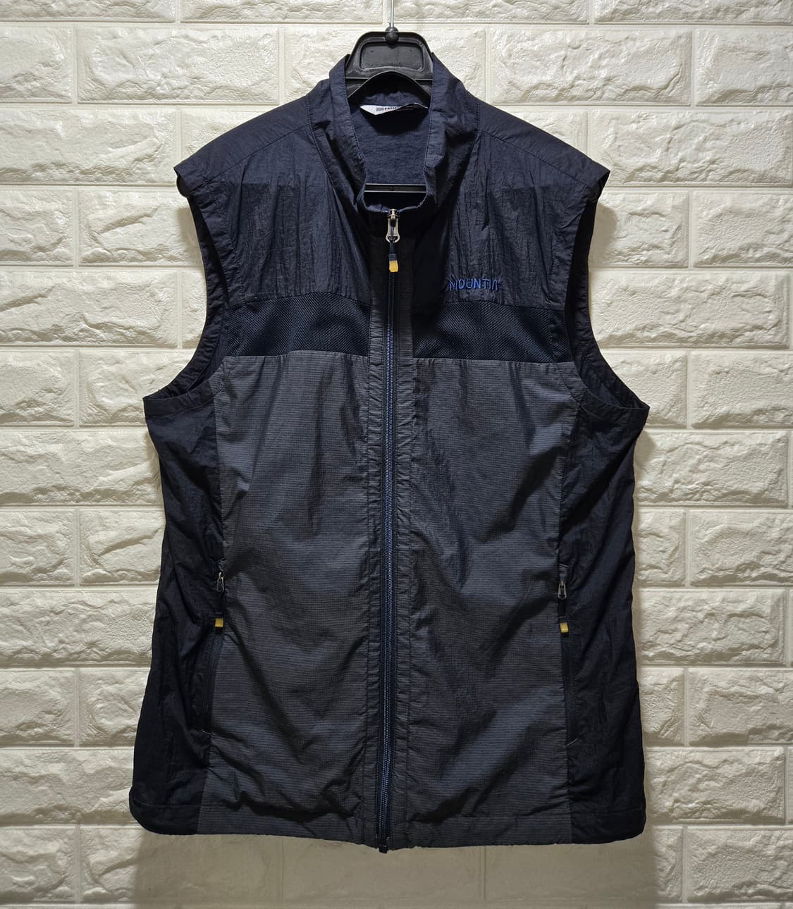 마운티아 등판 매쉬 초경량 등산조끼 베스트 100 상품이미지1