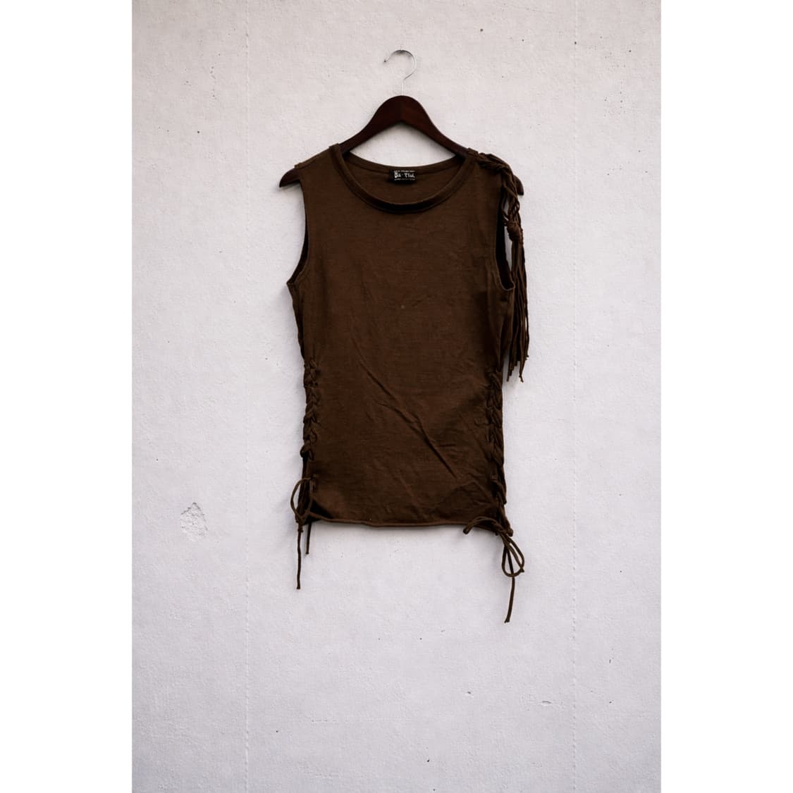 갈색 나무의 꿈 민소매  상품이미지2