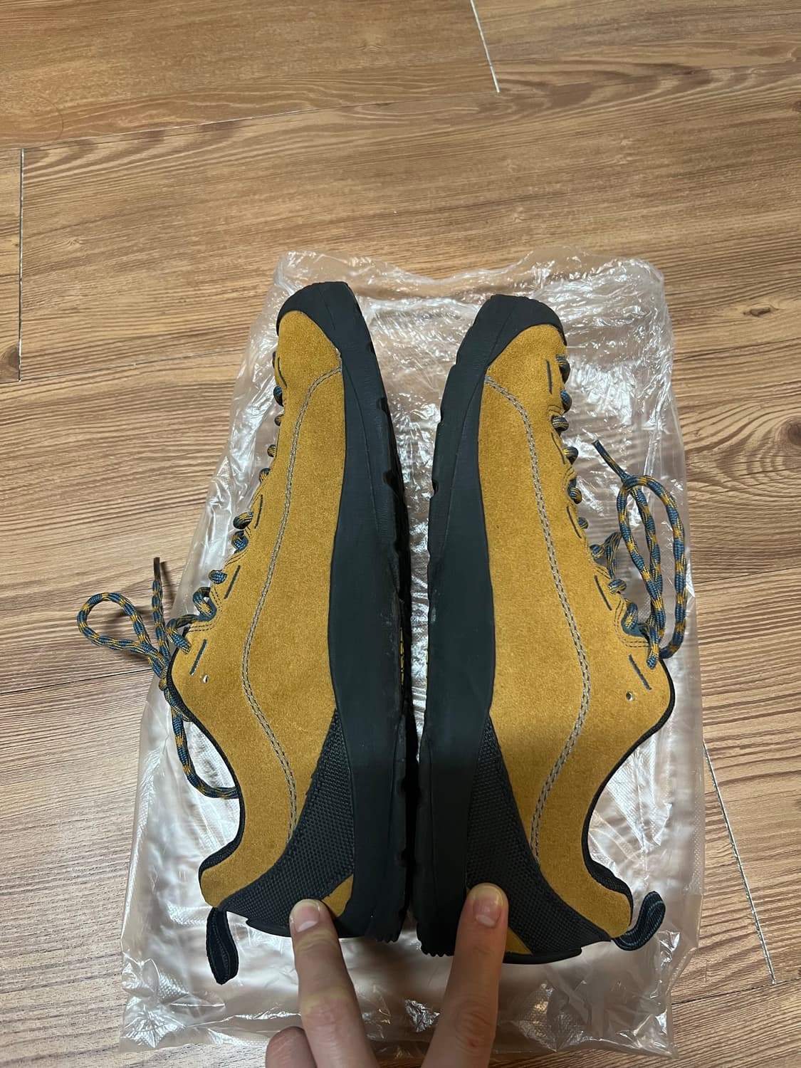 킨 재스퍼 스웨이드 스니커즈 카멜 275 판매 상품이미지5