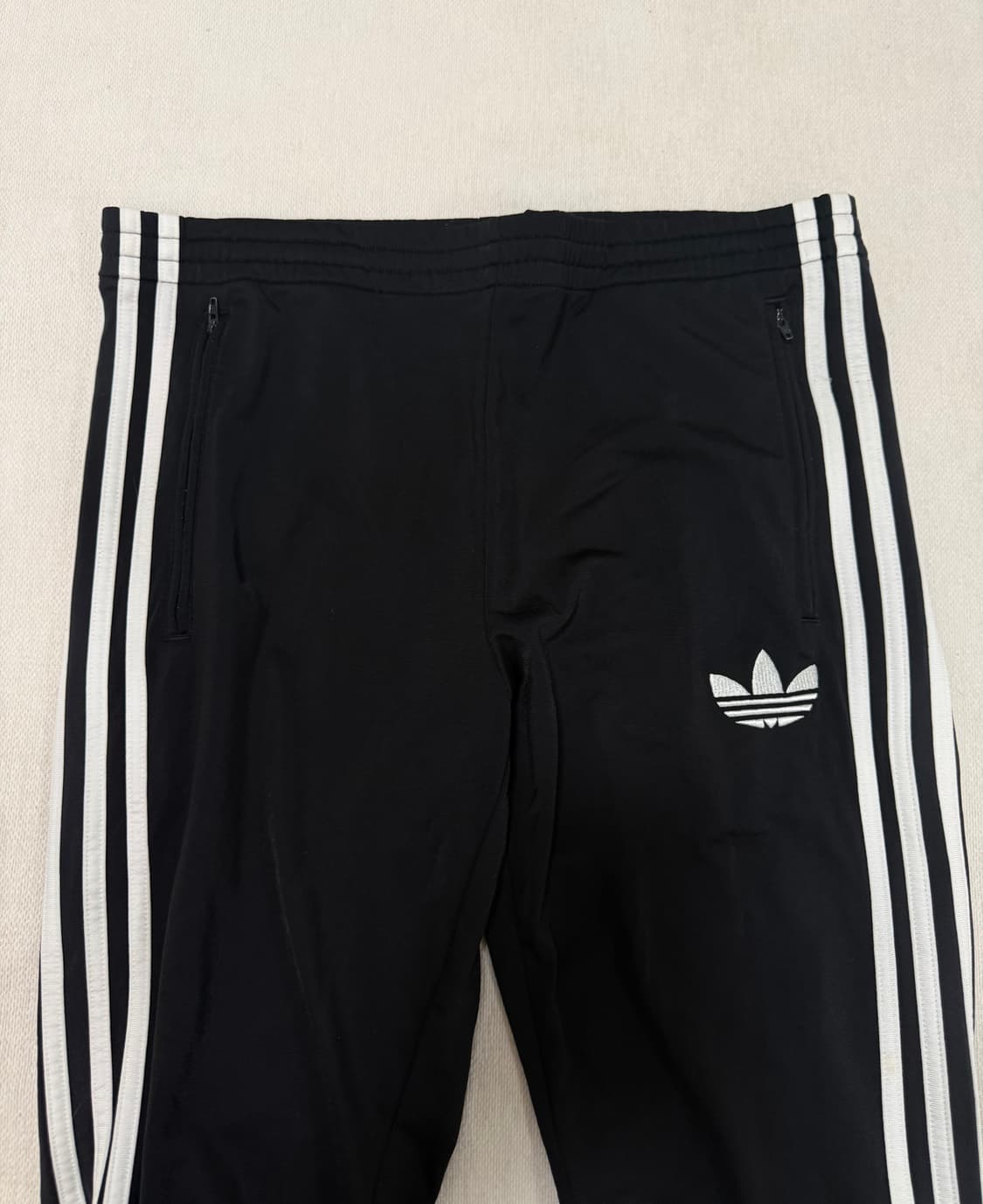 아디다스 구유로파 삼선 트랙 팬츠 상품이미지1