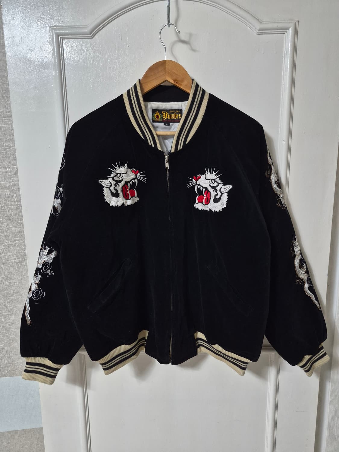 (F) 험버 벨벳 자수 스카쟌 백호 상품이미지2