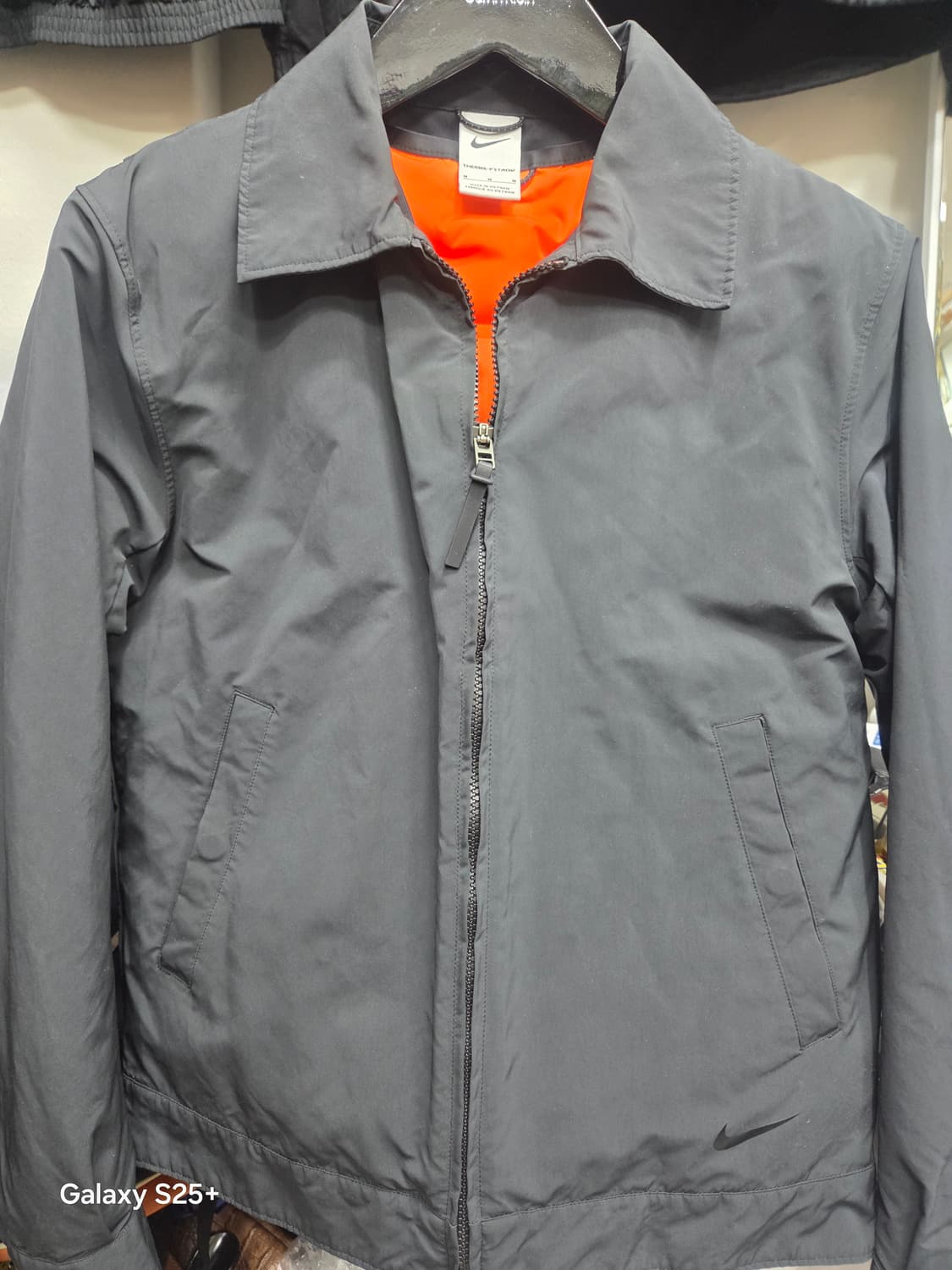 나이키  써마핏 자켓 상품이미지1