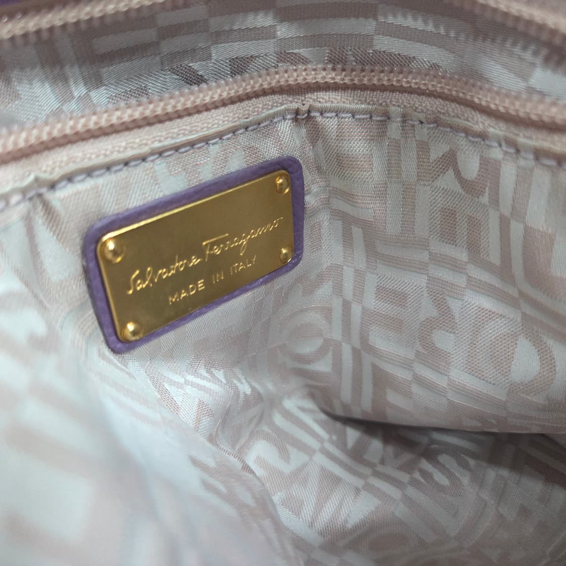 페라가모 숄더 상품이미지6