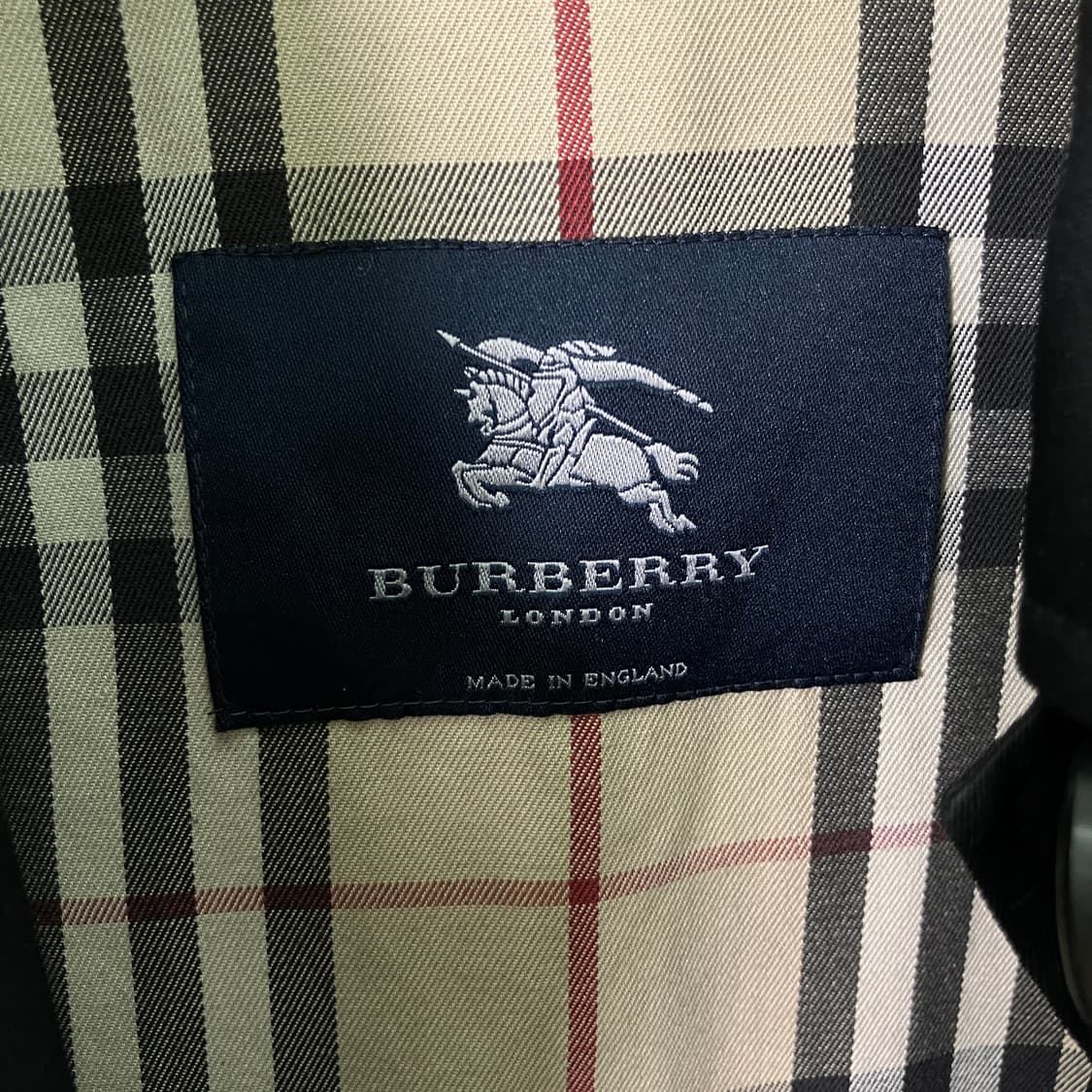 버버리 런던 블랙 캠든 헤리티지 카코트 상품이미지3