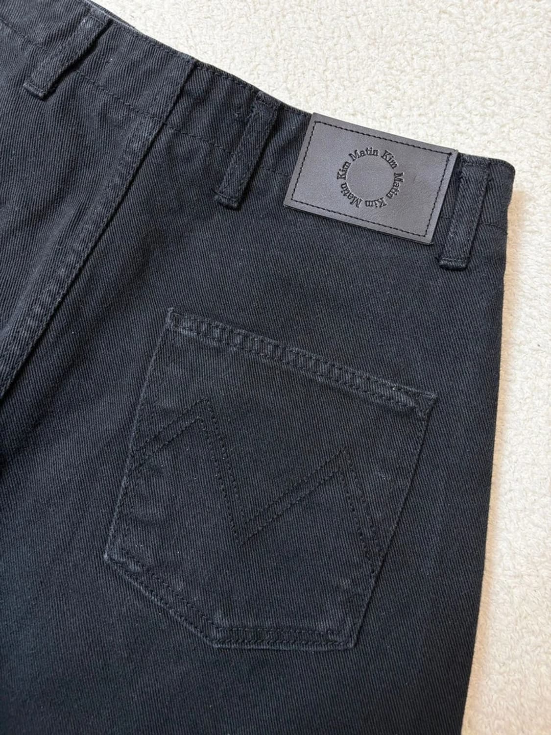 마뗑킴 23FW 커브드 볼륨 데님 팬츠 PN6471 상품이미지6