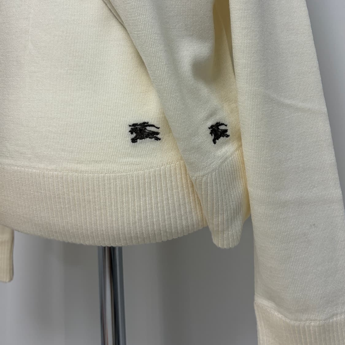 버버리 런던 반팔,가디건 앙상블 세트 아이보리 상품이미지4