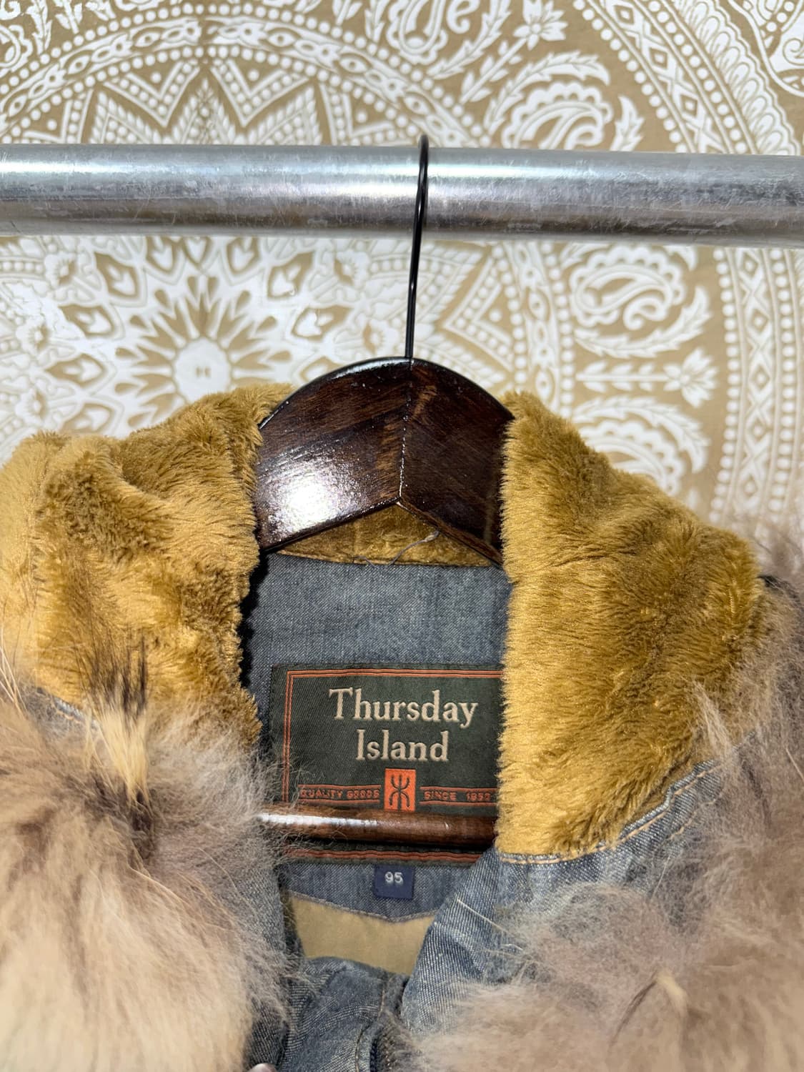 썰스데이아일랜드 오리털 데님 하프패딩  상품이미지5