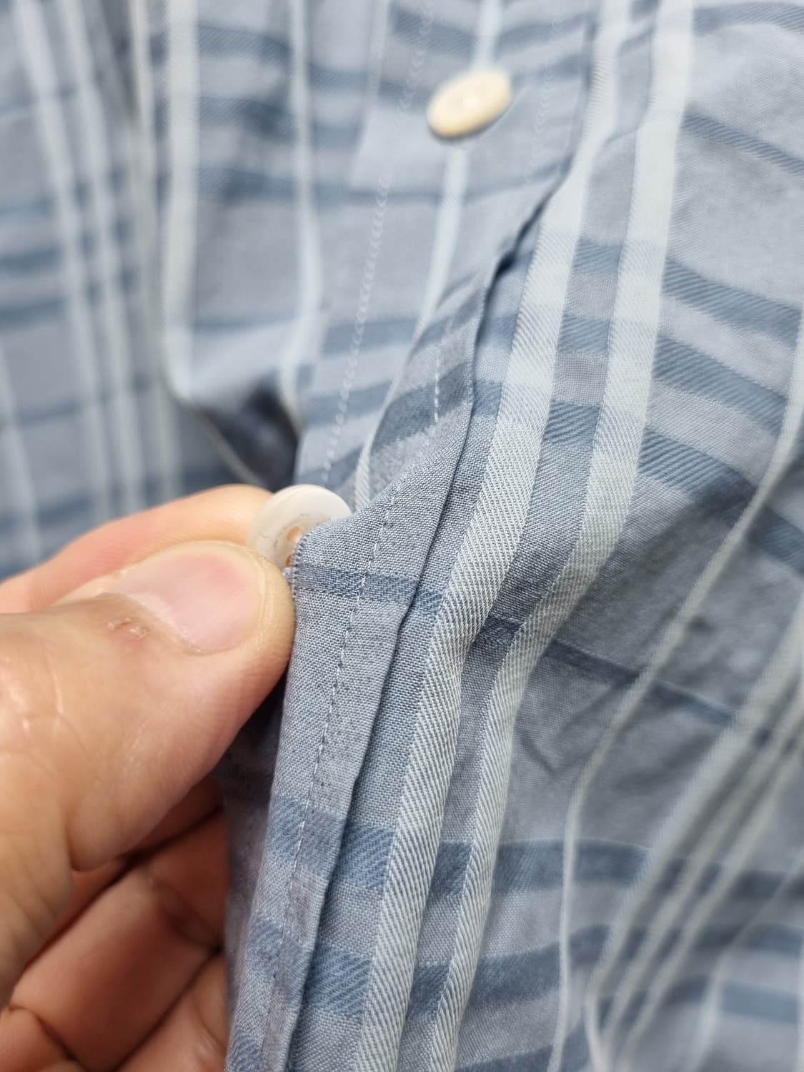 [m/100/정품] 버버리 그레이체크 카라반팔 상품이미지5