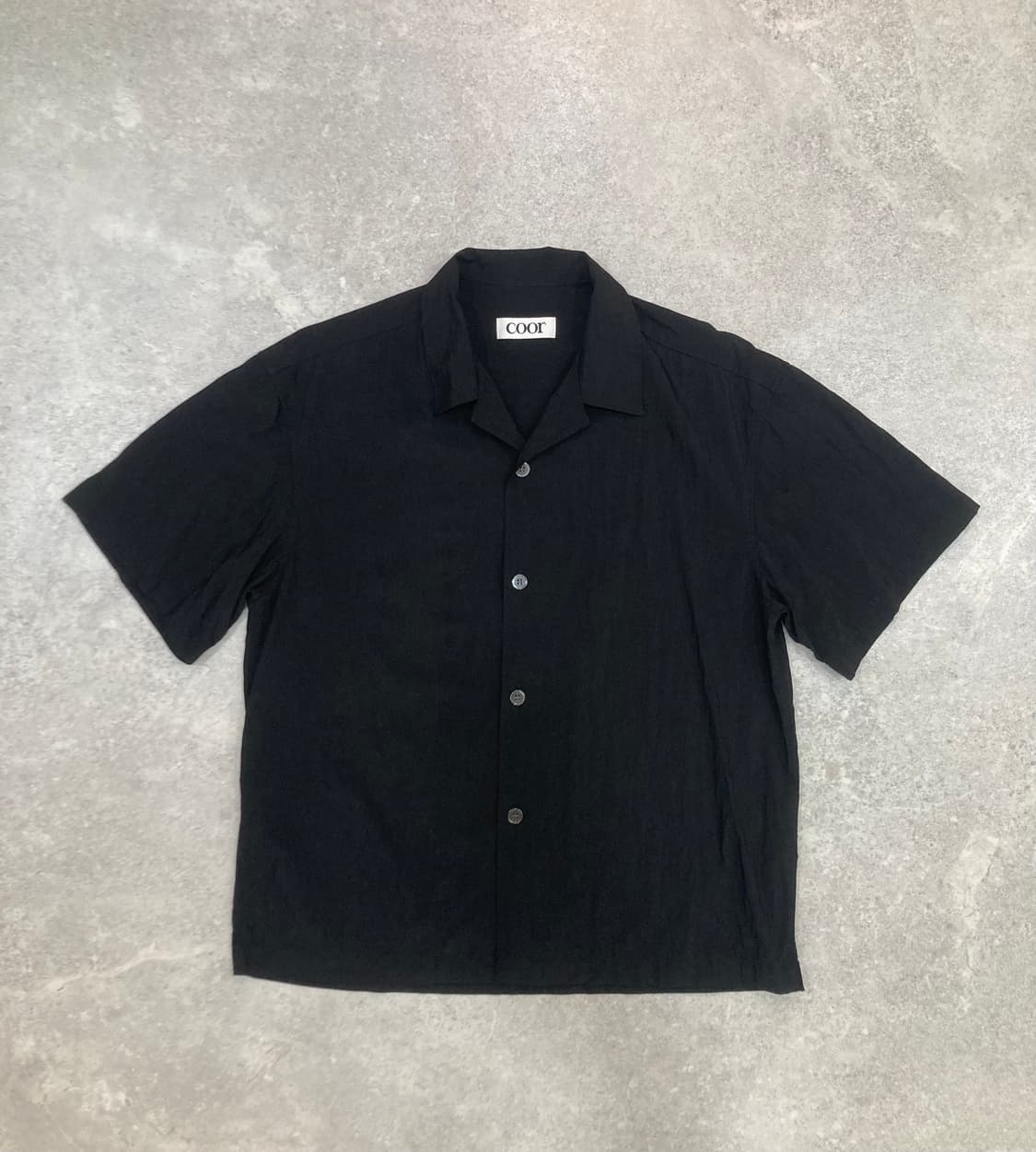 Coor 쿠어  내추럴 링클  오픈 카라 셔츠  블랙 상품이미지3
