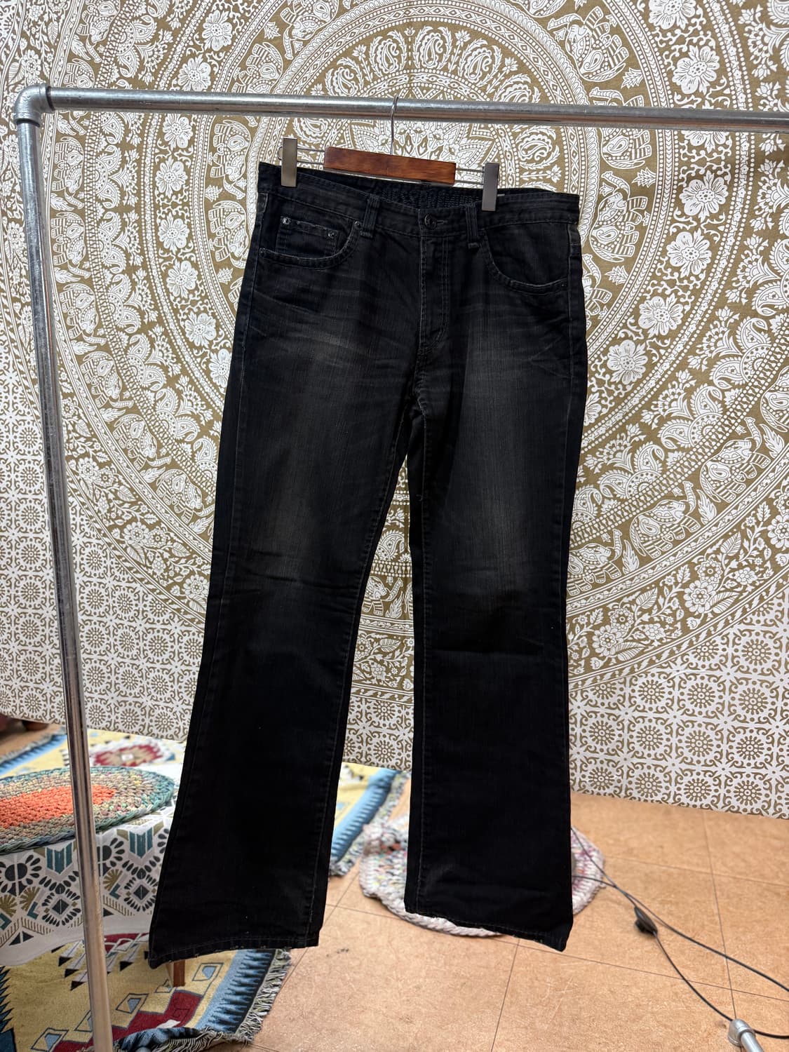 게스 빈티지 워싱 흑청바지 데님팬츠 상품이미지3