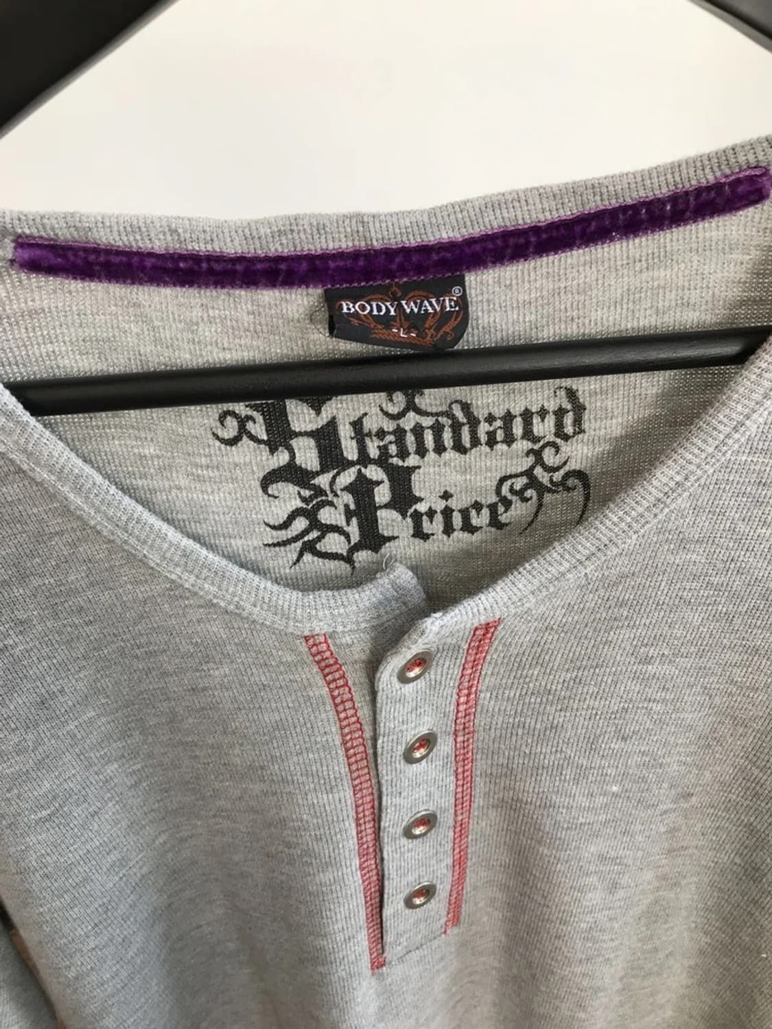 BODY WAVE Henley Button Detail Tee 상품이미지7