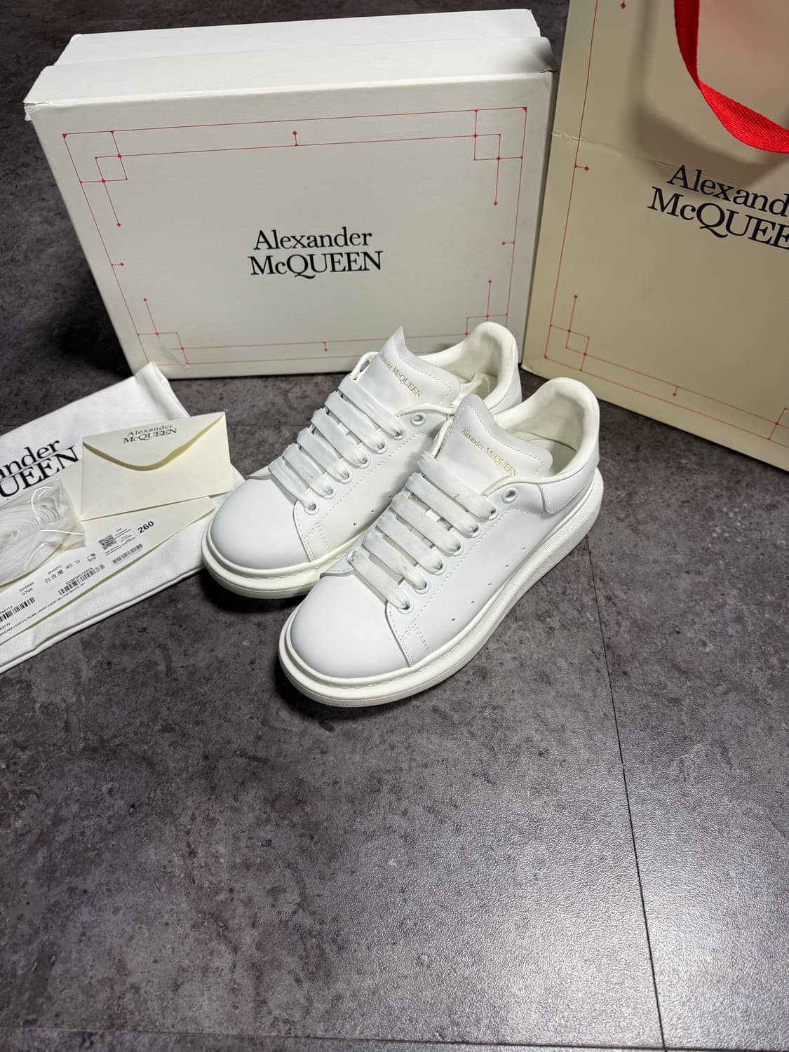 알렉산더맥퀸 오버솔 260 상품이미지1