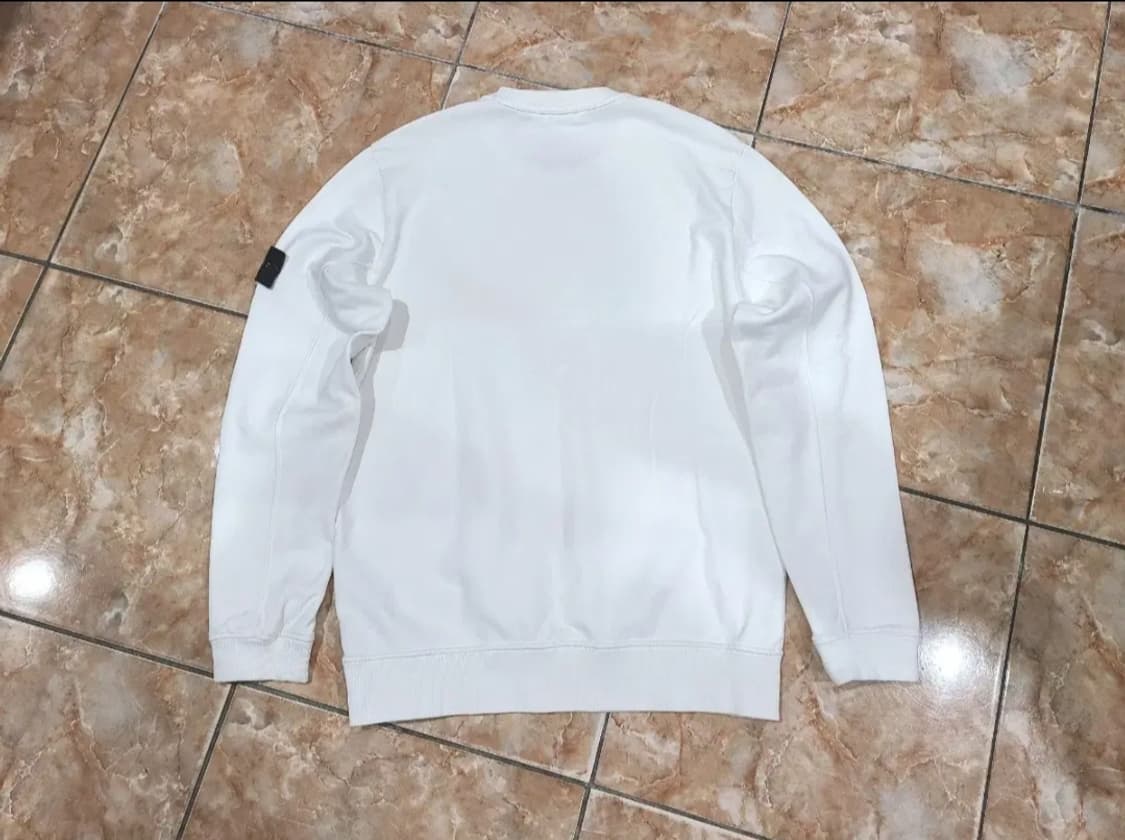 스톤아일랜드 화이트 맨투맨 티셔츠  상품이미지2