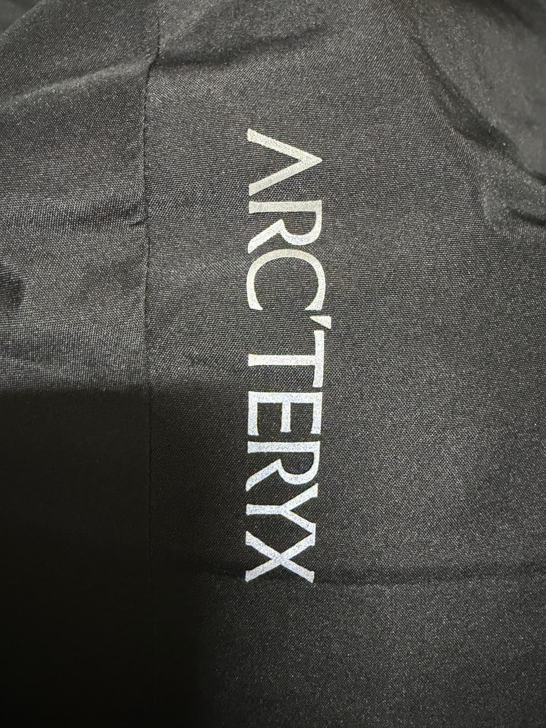 [FW24] 아크테릭스 솔라노 후디 블랙 XL 상품이미지7