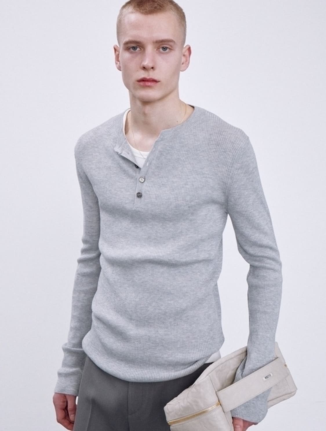 렉토 헨리넥 니트 멜란지 그레이 rc 로고 자카드 패치 롱슬리브 긴팔 상품이미지1