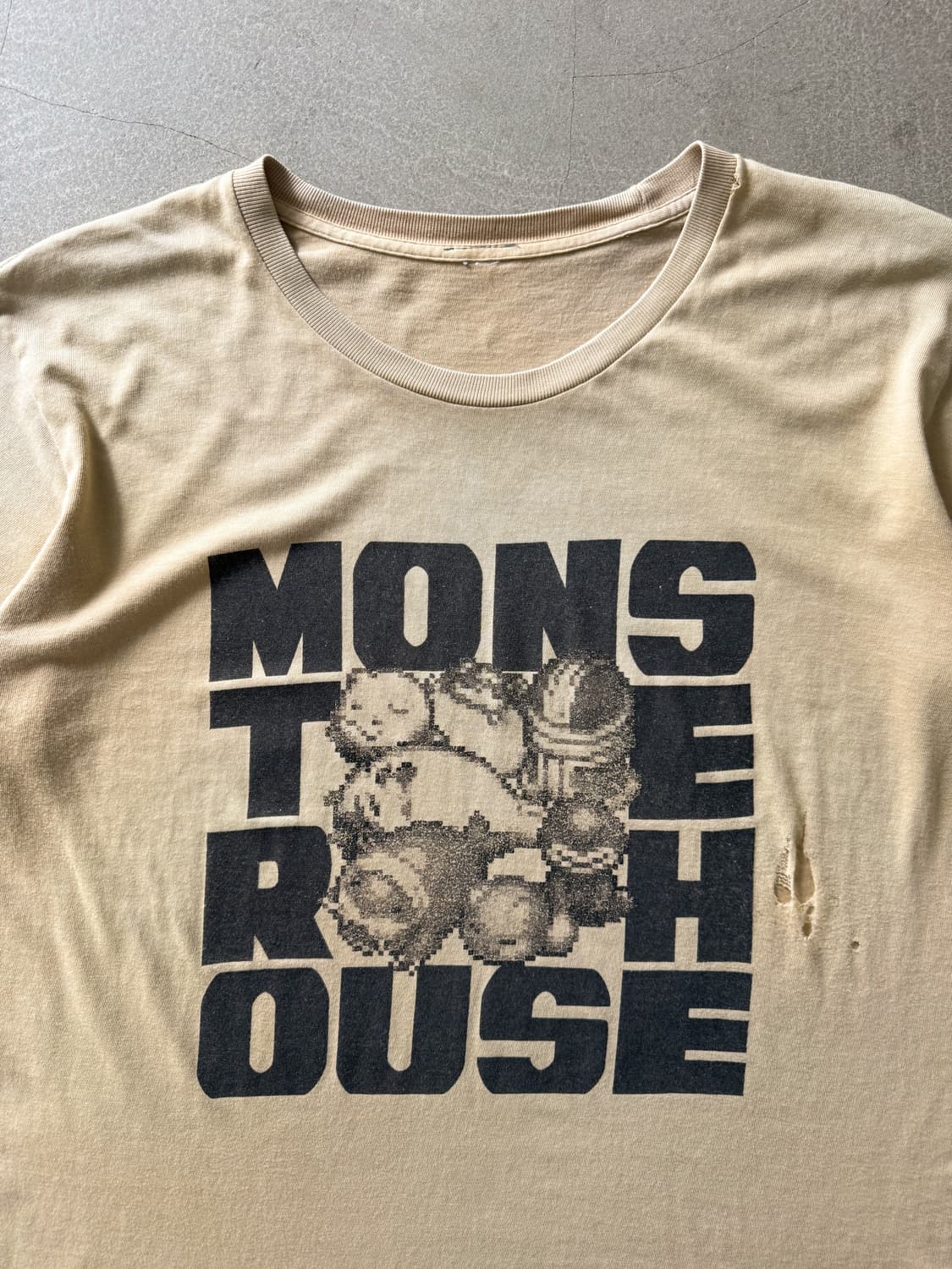 Vintage Faded Monster House Tee 상품이미지2