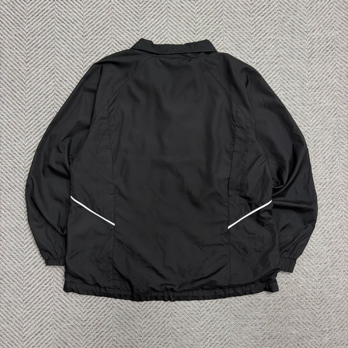 휠라 로고 베이직 바람막이 v1818  상품이미지2