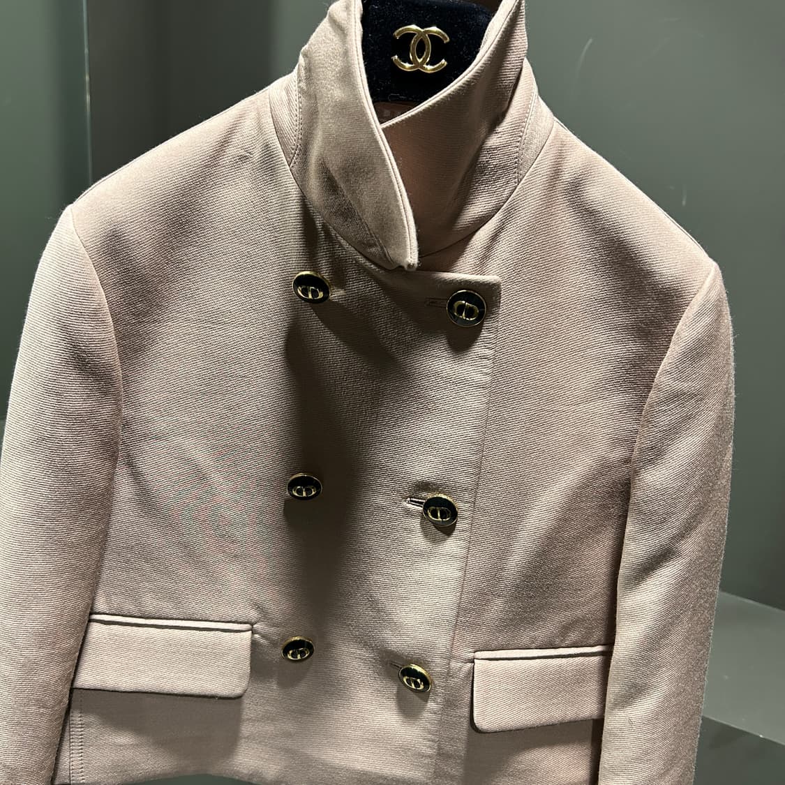 디올 오블리크 더블 버튼 크롭 자켓 상품이미지2