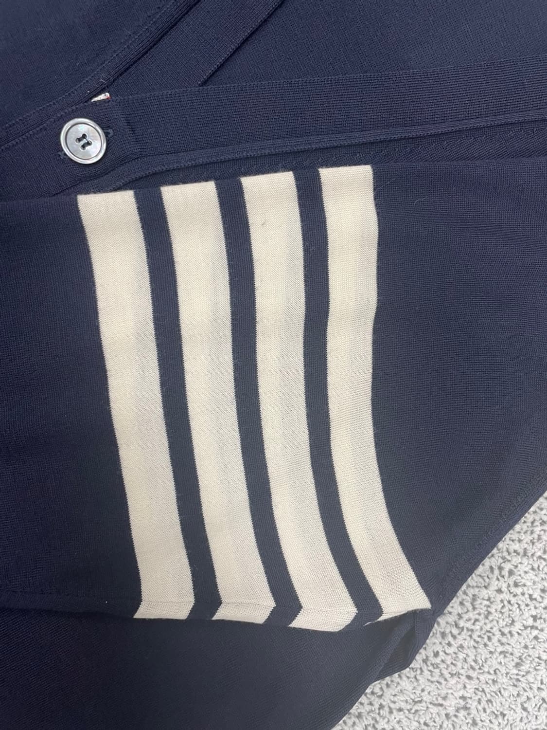 [5] 톰브라운 메리노 울 네이비 가디건 상품이미지3