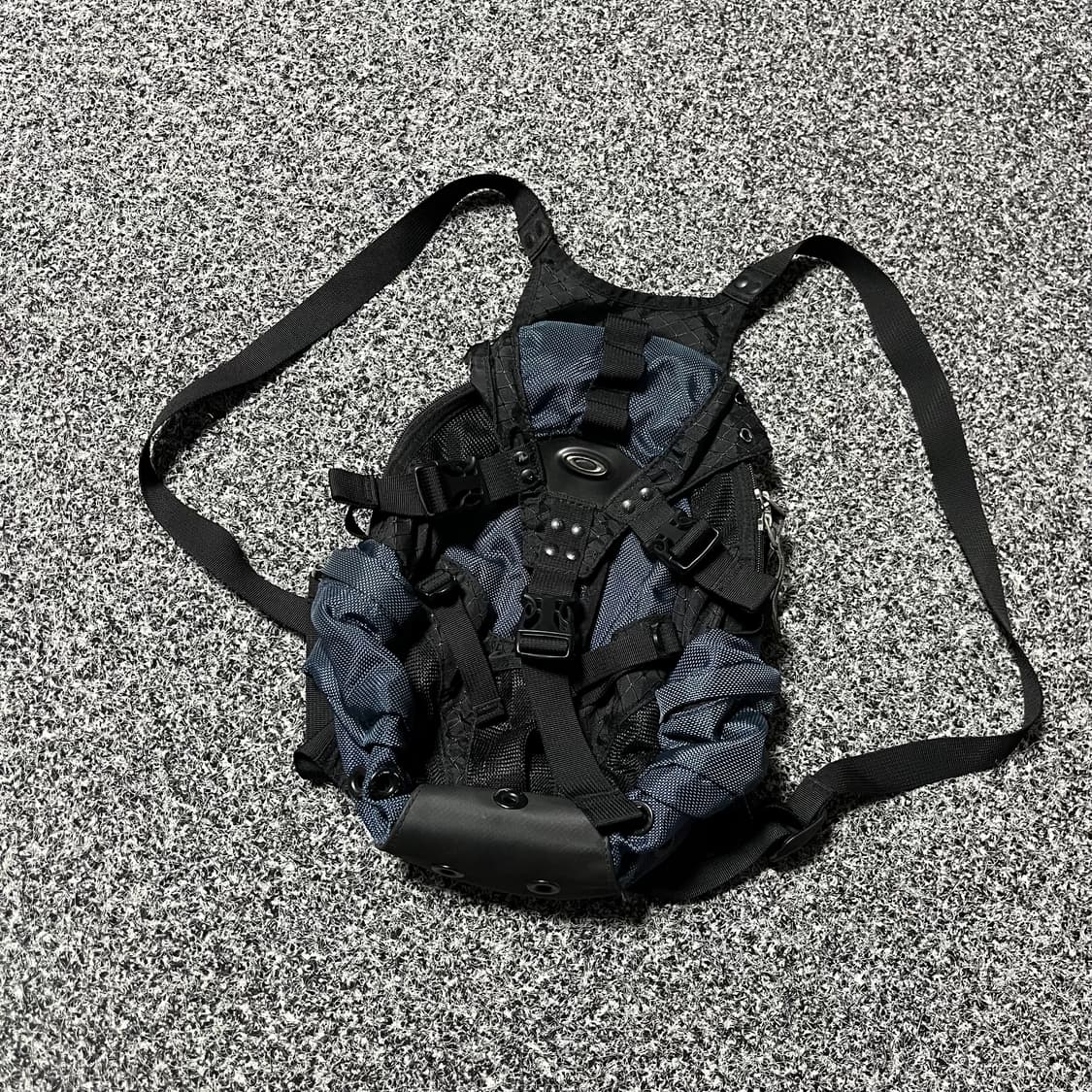 오클리 미니백팩  상품이미지1