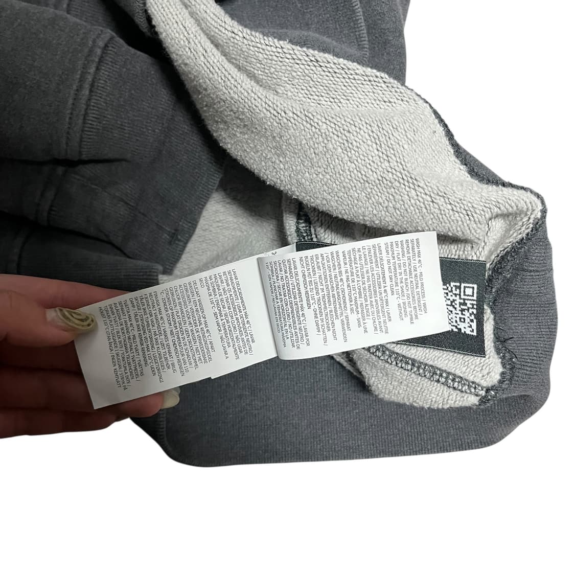 스톤 아일랜드 와펜 그레이 맨투맨 상품이미지6