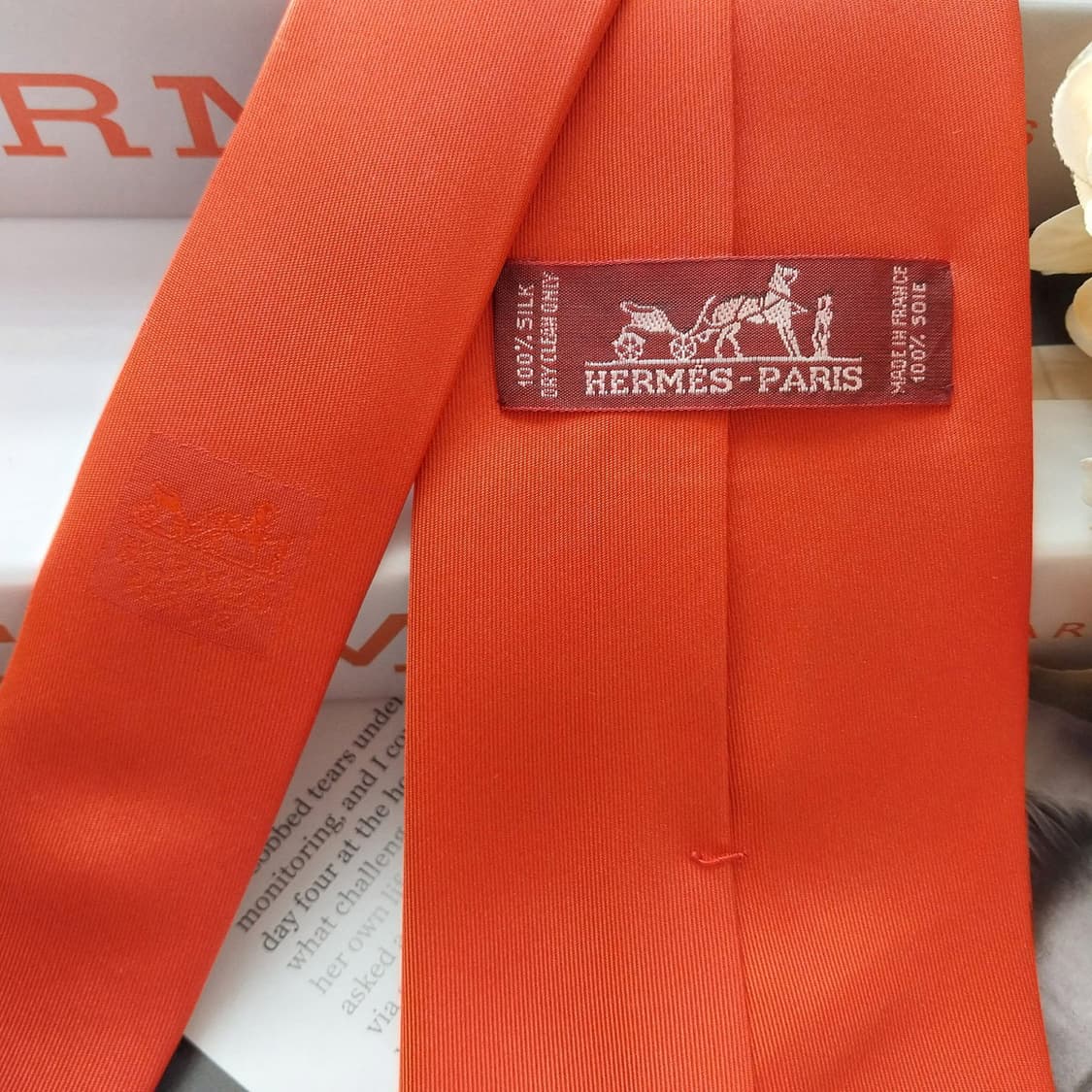 에르메스 실크 레드 솔리드 넥타이 9.4cm A+~A등급 K1530
 상품이미지7