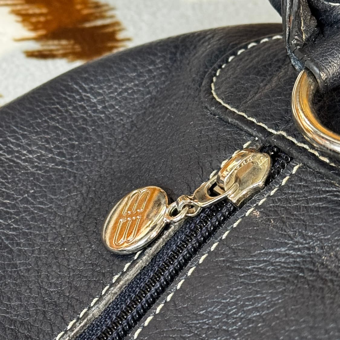 발렌시아가 BB로고 테슬 숄더백 (OS) y2k 상품이미지8