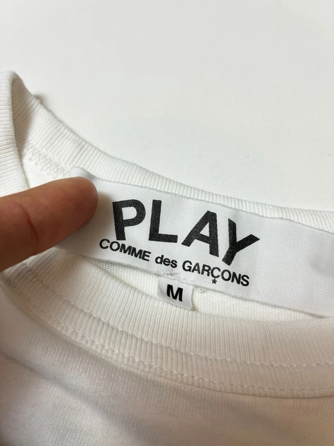 꼼데가르송 우먼스 하트 와펜 반팔 티셔츠 PN8562 상품이미지6