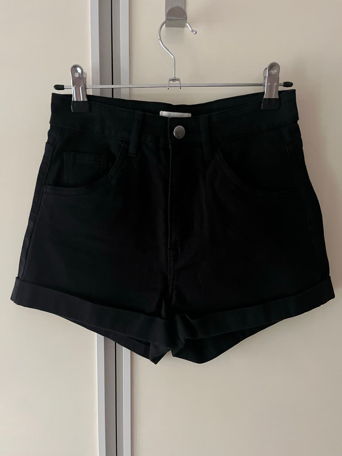 H&M 블랙 쇼츠 새상품 상품이미지1