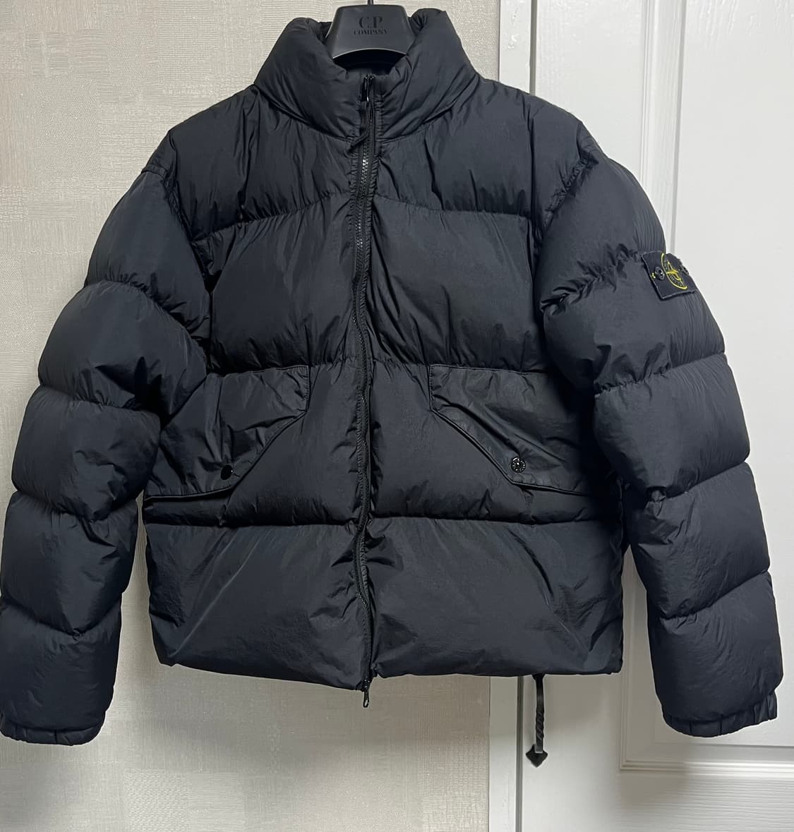 스톤아일랜드 23fw크링클랩스 패딩 블랙 M 상품이미지1