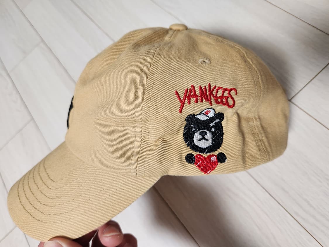 MLB 메가베어 볼캡 프리사이즈

오염 하자없이 깨끗해요^^

세탁해뒀어 상품이미지1