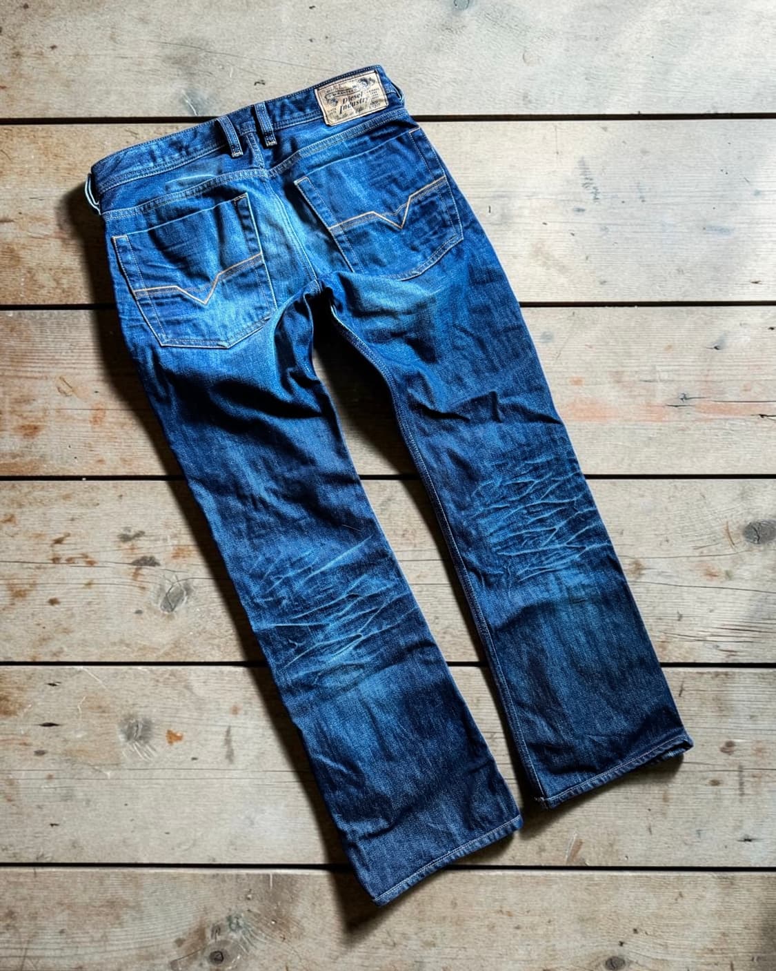 디젤(Diesel) 자티니(ZATINY) 세미 부츠컷 프리미엄 데님 상품이미지4