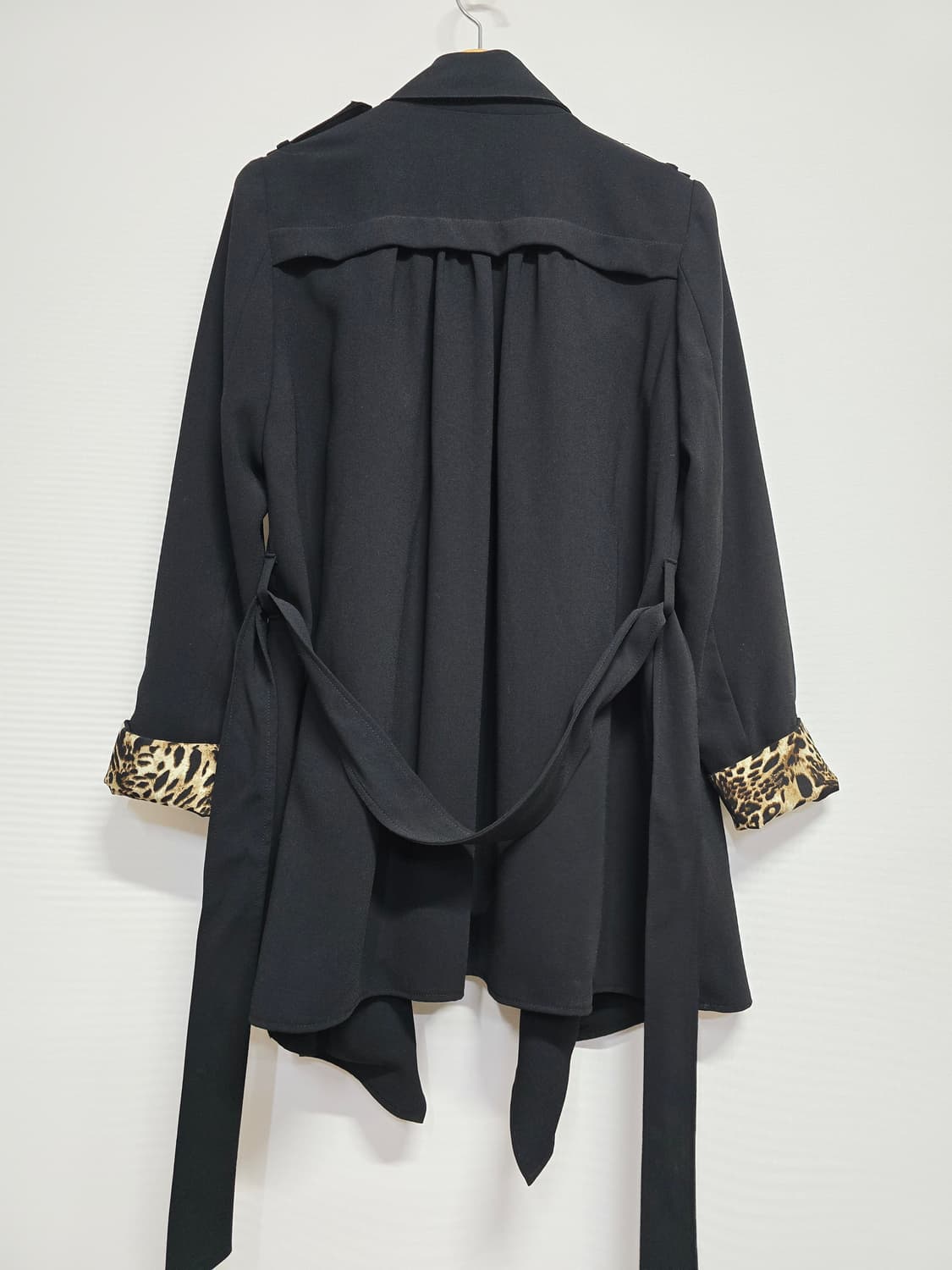 EGOIST 블랙 트렌치 코트 레오파드 포인트66 상품이미지5