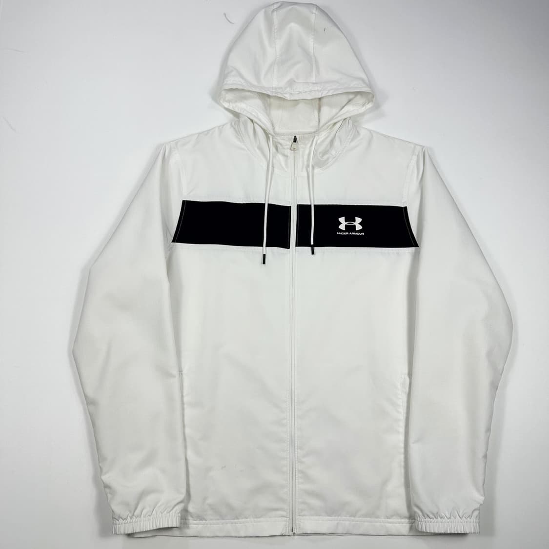 언더아머 풀오버 화이트 바람막이 자켓 (XL) 상품이미지2