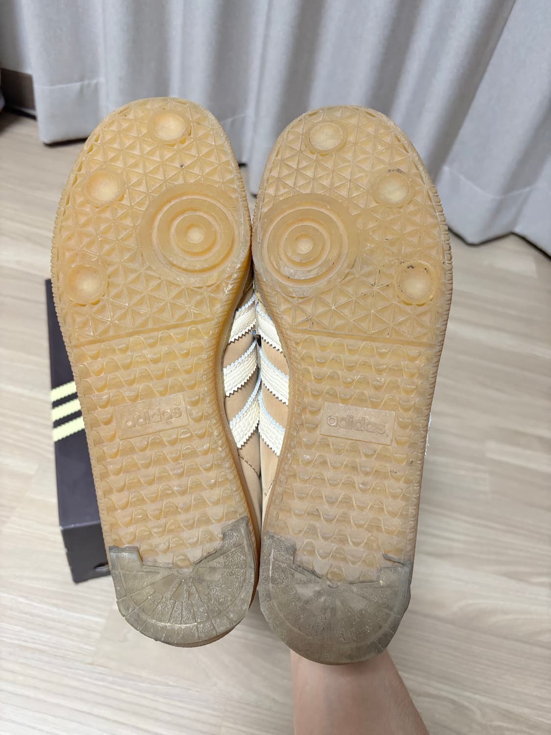 아디다스 웨일스 보너 삼바 서플라이어 컬러 원더화이트 상품이미지3