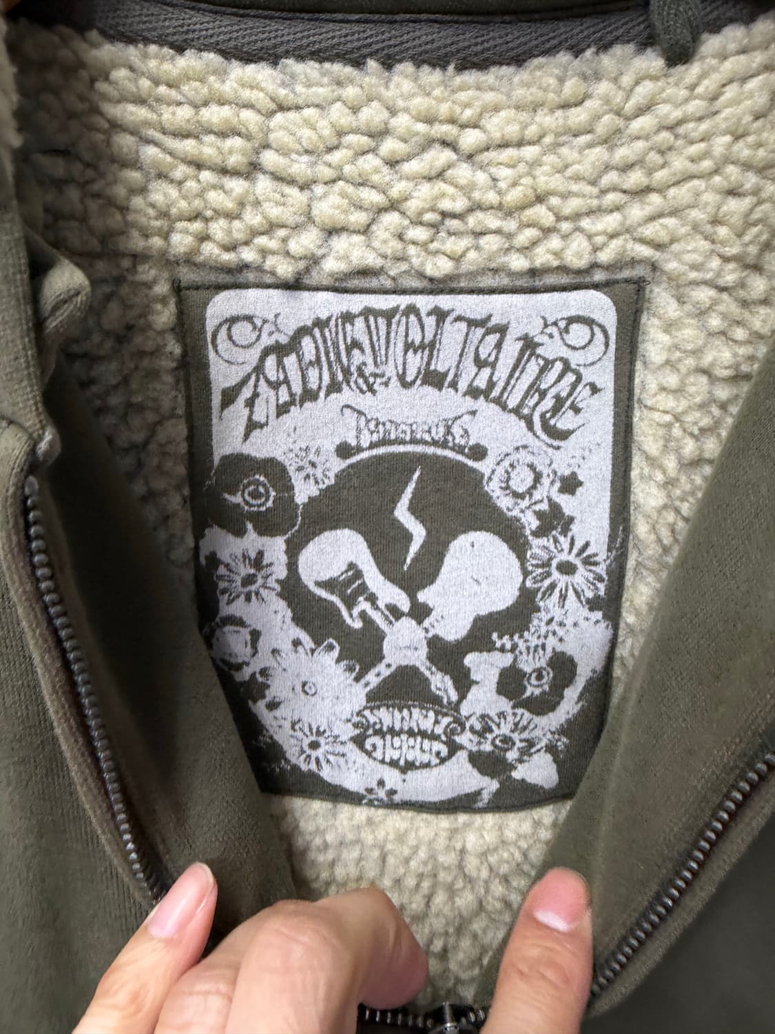 정품) 쟈딕앤볼테르 카키색 뽀글이 안감 후드집업 M 상품이미지6