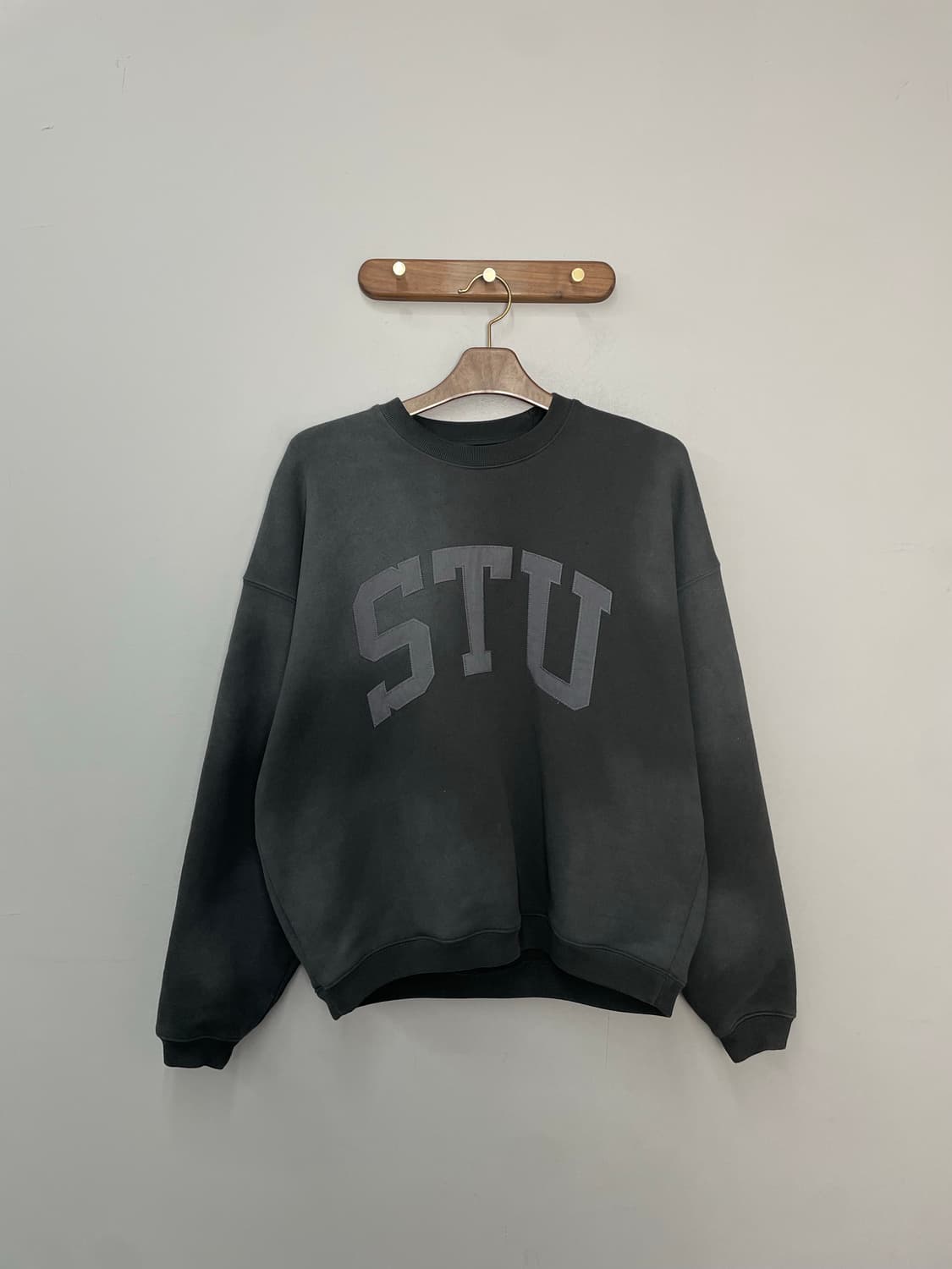 스투시 스튜 아플리케 크루넥 맨투맨 H2491 상품이미지2